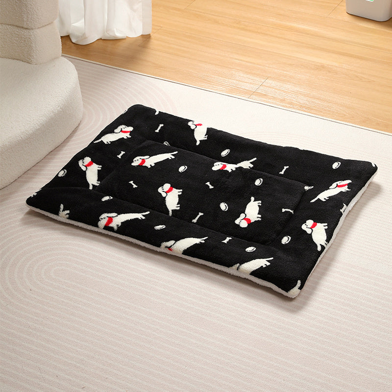 Coral Fleece Pet Mat – Ultra-Soft, All-Season Comfort for Cats of All Ages